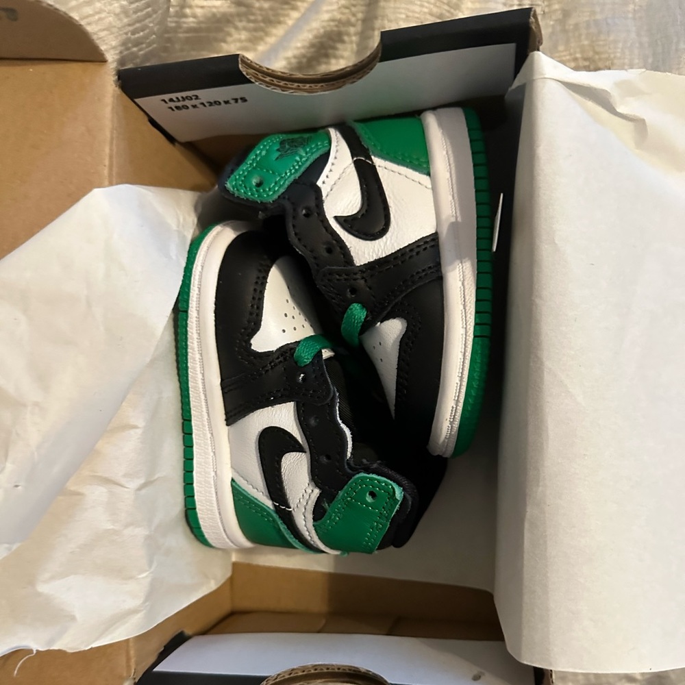 Nike Retro 1s- Green & Black